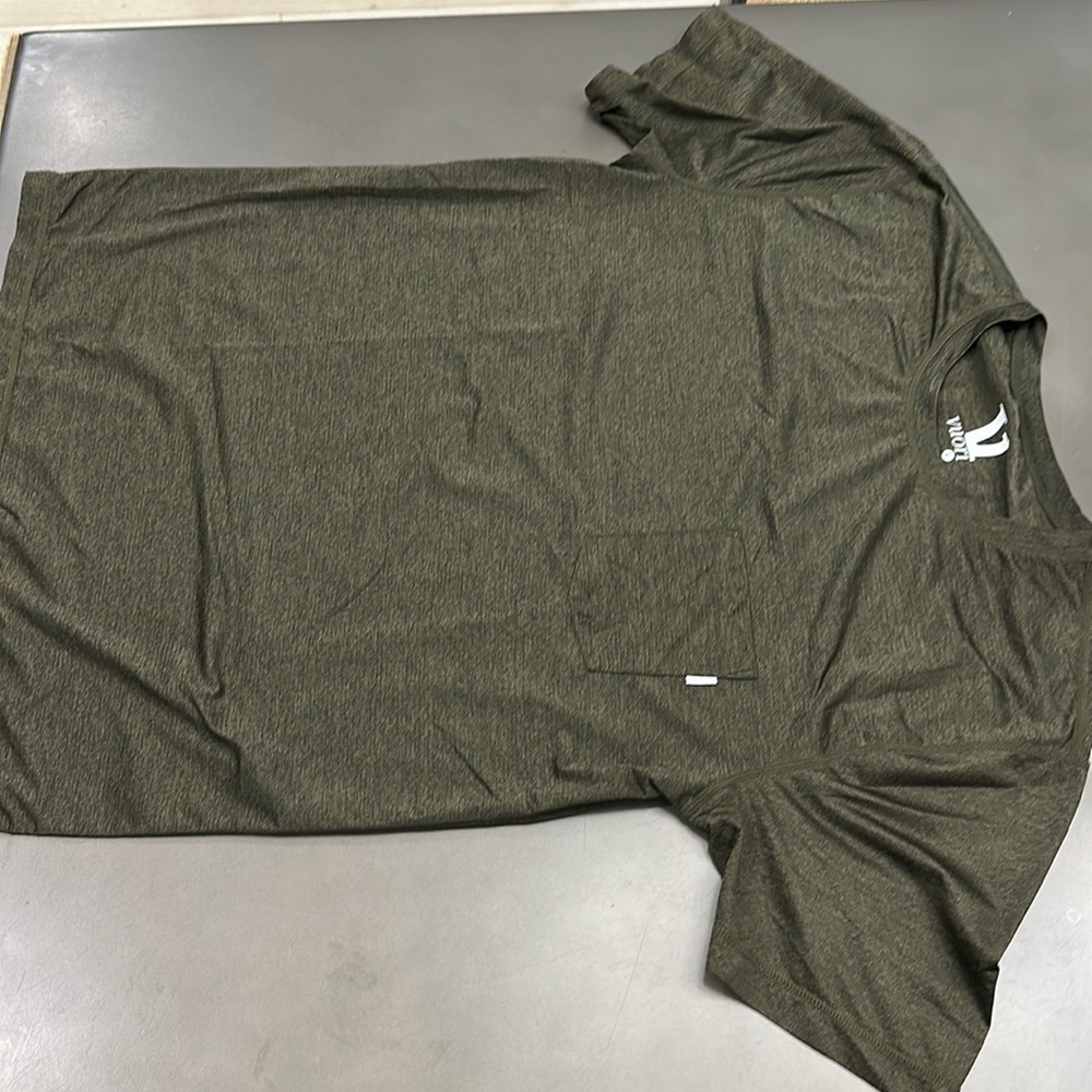 Vuori short sleeve t shirt